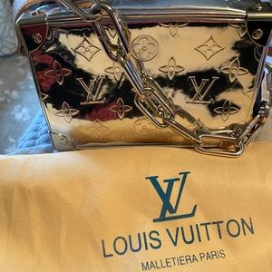 L ouis V uitton soft silver trunk bag  (PLEASE READ DESCRIPTION)